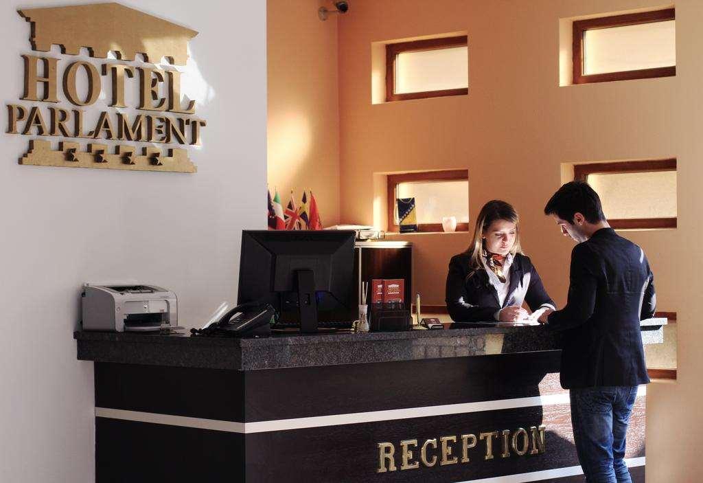 Hotel Parlament Pristina Interior foto